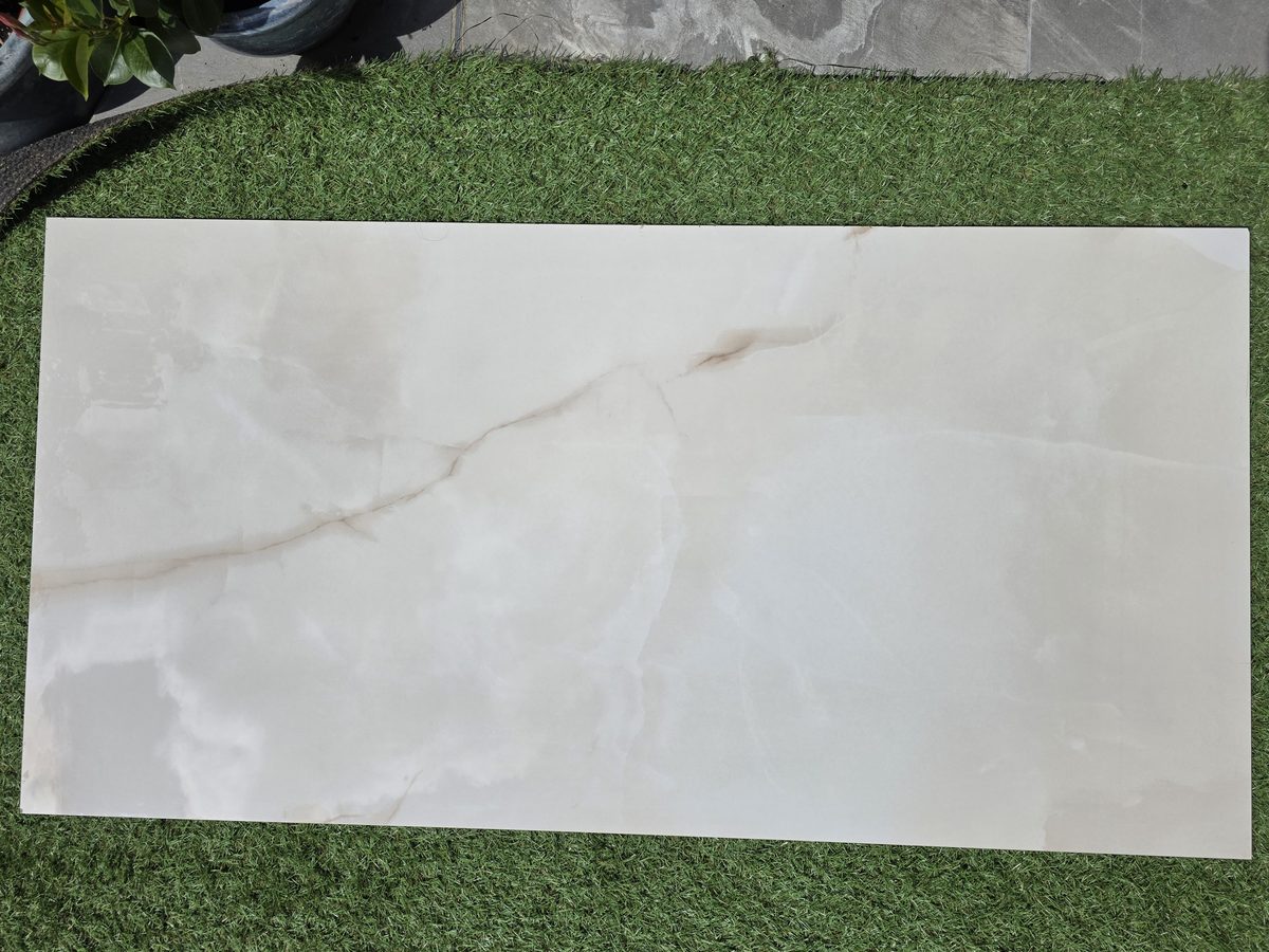 Carrelage marbré crème 120x60